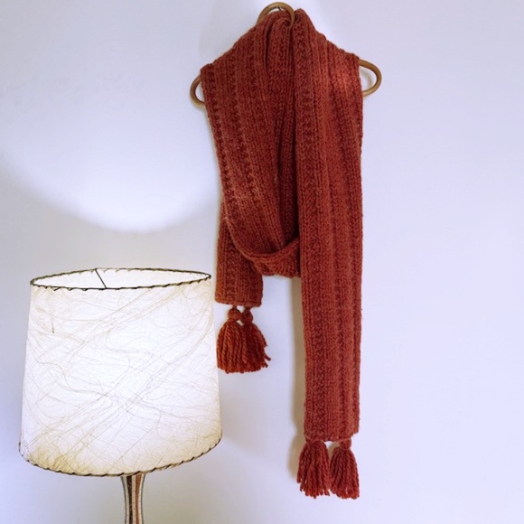 Extra-long, hand-knit scarf in alpaca-acrylic blend - Picture 9 of 15
